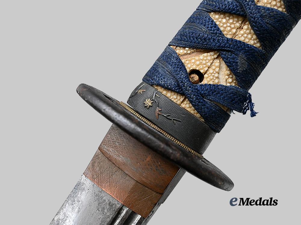 japan,_imperial._a_wakizashi_with_scabbard_e_medals__w8549_9