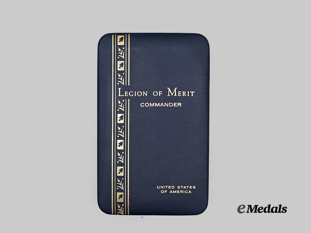 united_states._a_legion_of_merit,_commander_with_case&_carton,_c.1975_e_medals__w8666_2