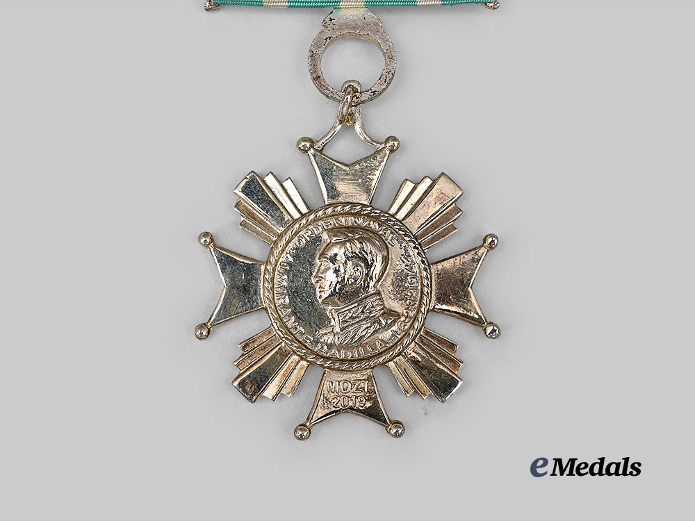 columbia,_republic._an_order_of_naval_merit,_knight's_badge_e_medals__w8847_6