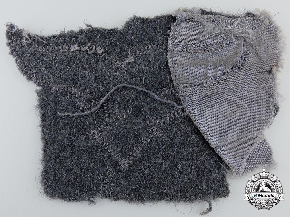 a_uniform_removed_luftwaffe_breast_eagle_e_018