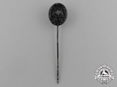A Black Grade Wound Badge Miniature Stick Pin