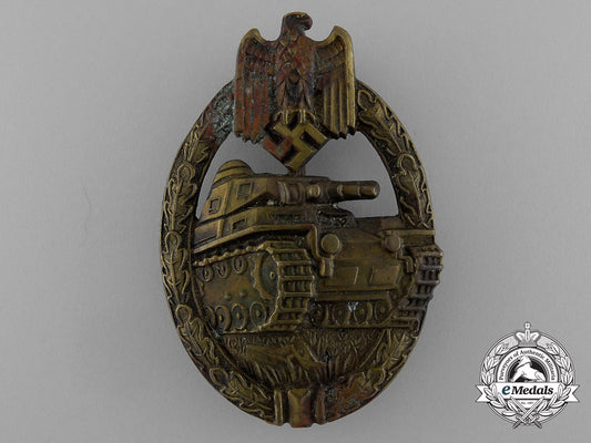 an_early_bronze_grade_tank_badge_in_tombac_e_0975