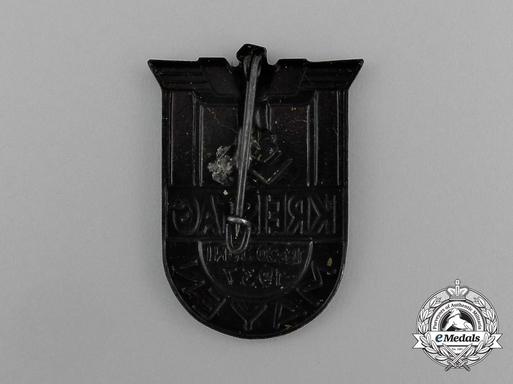 a1937_mayen_district_council_day_badge_e_2023