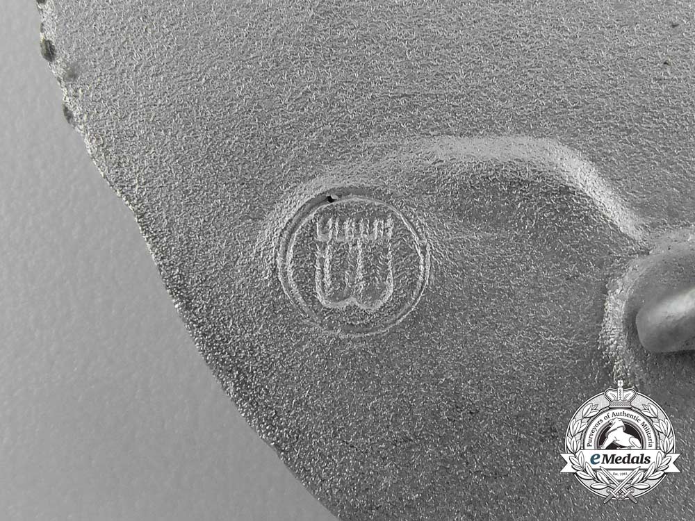 an_absolutely_mint_silver_grade_tank_badge_by_ferdinand_wiedmann_e_2610