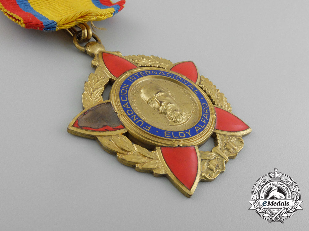 an_order_of_the_international_foundation_of_eloy_alfaro;_knight_e_2868