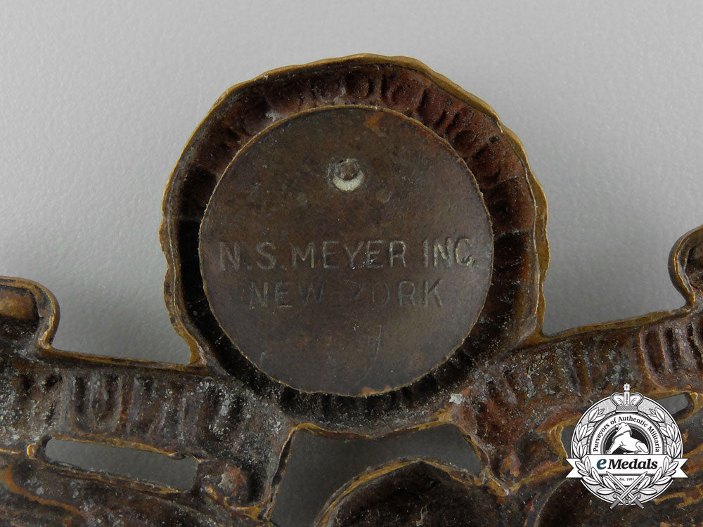 three_american_army/_army_air_force_cap_badges_e_3137