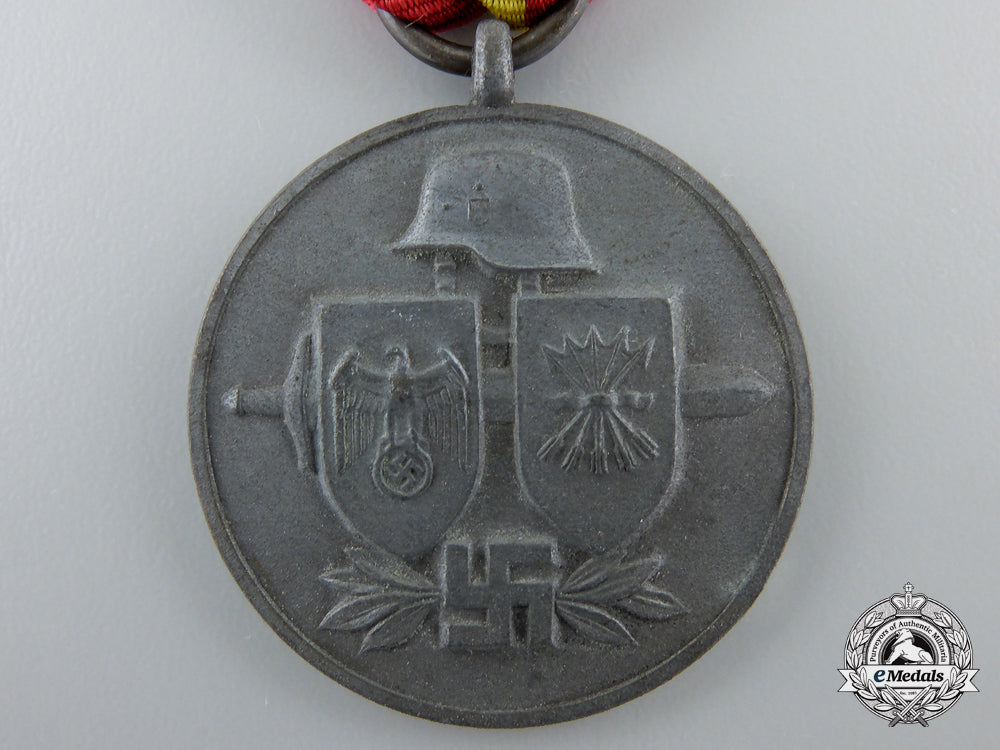 a_commemorative_medal_of_spanish_blue_division_with_paper_pocket_of_issue_e_362