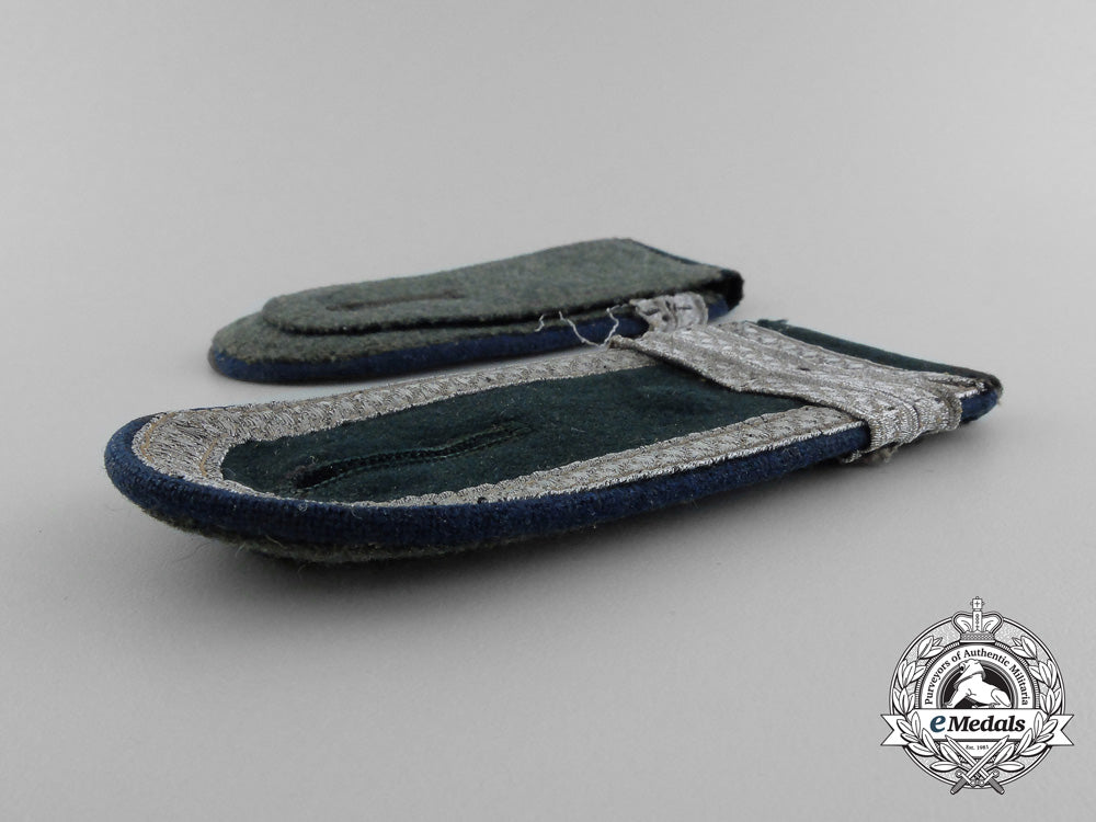 a_pair_of_wehrmacht_medical_sergeant_officer_candidate_shoulder_boards_e_4414