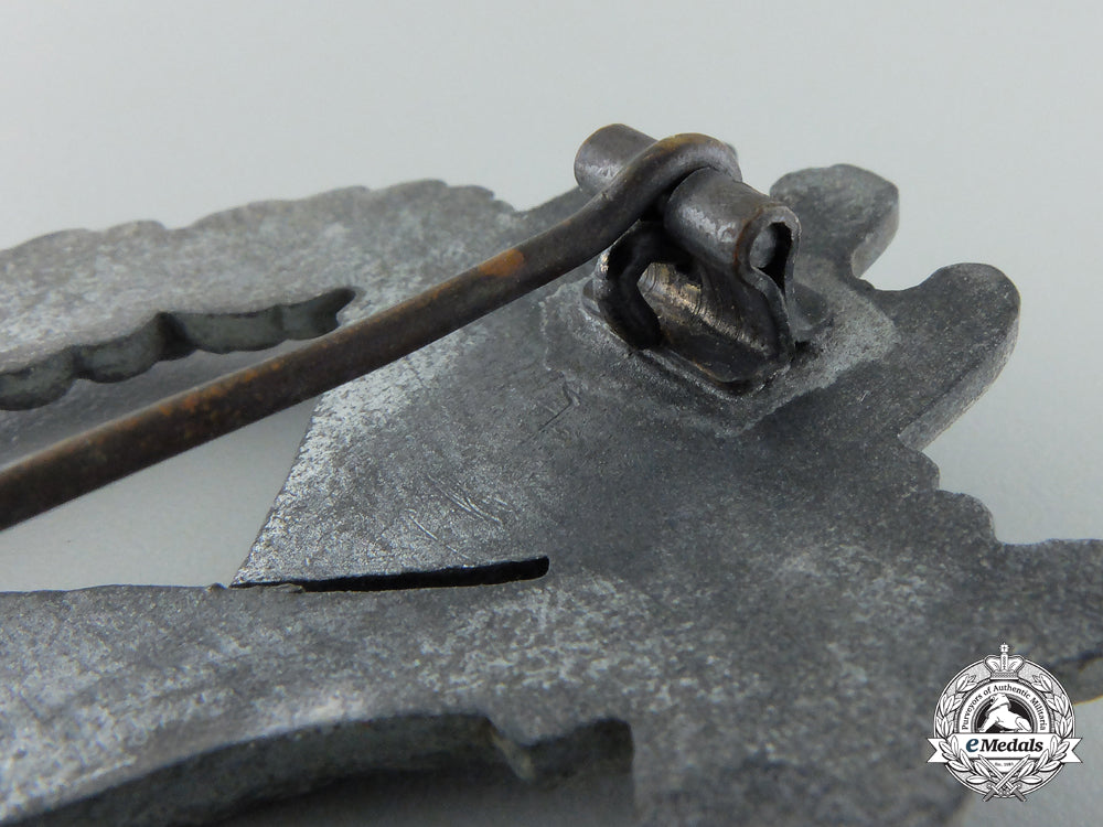 a_silver_grade_infantry_assault_badge_e_557