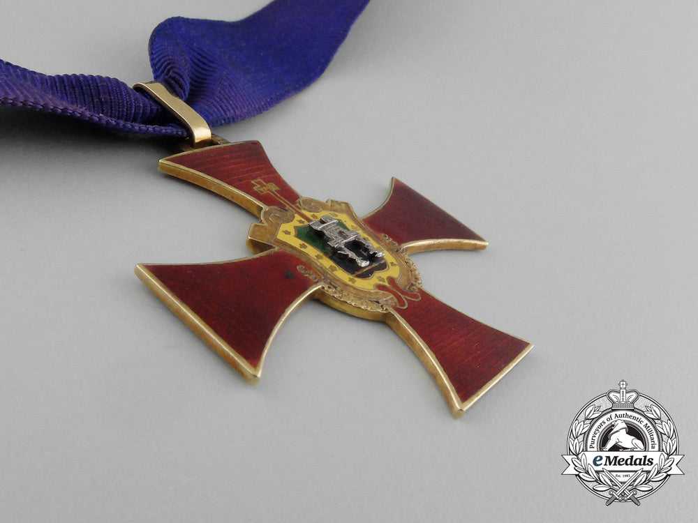 a_spanish_civic_notary_award_in_gold_e_5900