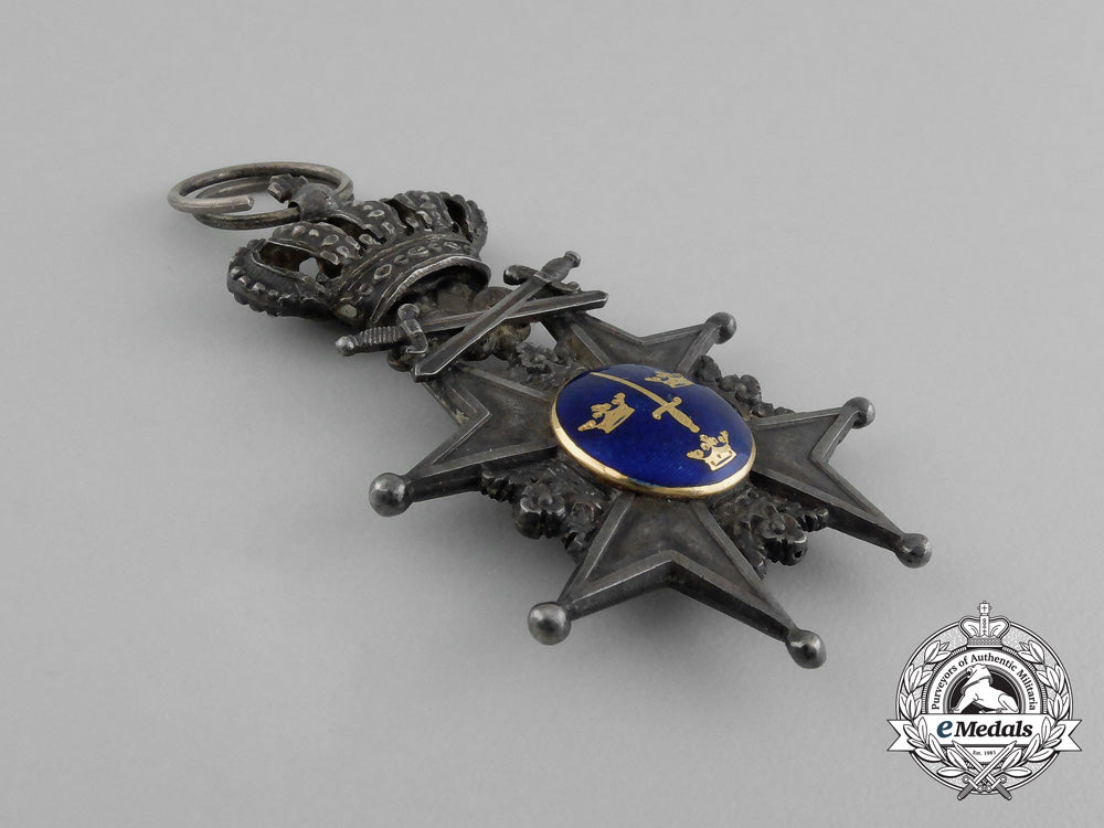 sweden,_kingdom._an_order_of_the_sword,_silver_cross_with_swords_e_6097