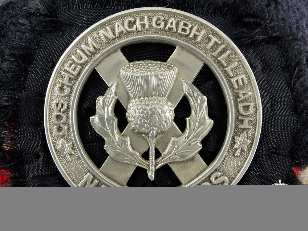 a_memorial_cross&_mid_group_to_private_broad;_north_nova_scotia_highlanders1944_e_650