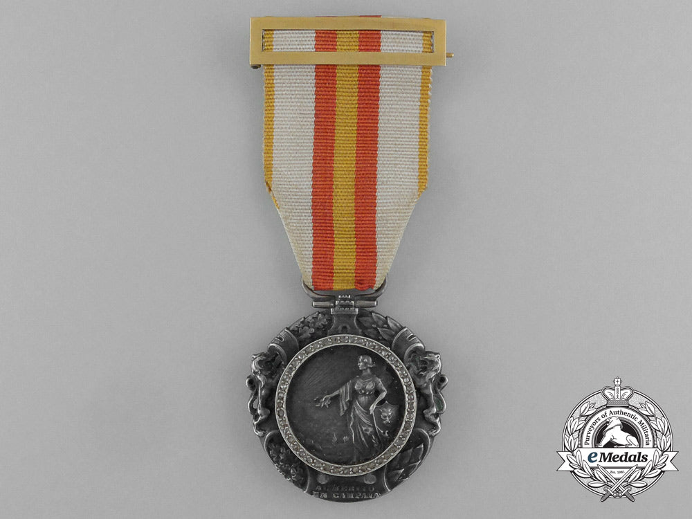 spain._a_rare_military_medal_with_diamonds,_generals_issue_e_7027