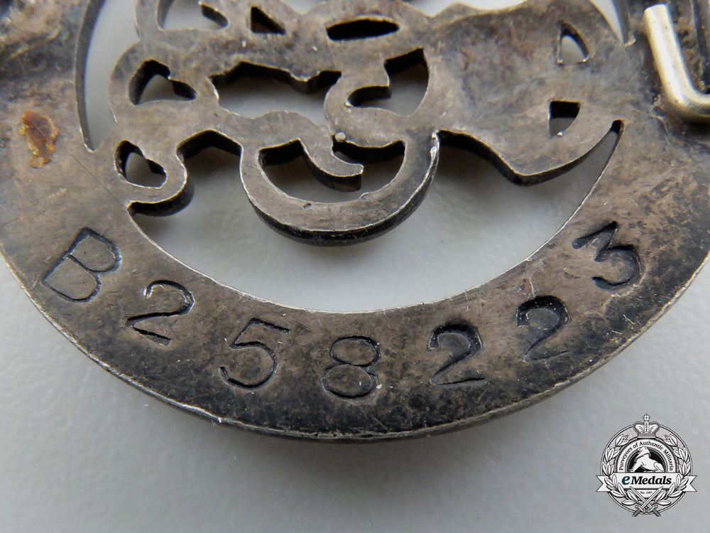 a_first_war_british_army_issued_silver_war_badge_e_768