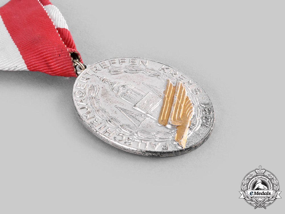 germany,_federal_republic._a_lot_of_fallschirmjäger_veterans_meeting_badges__emd1260_c20_01633_1_1_1_1