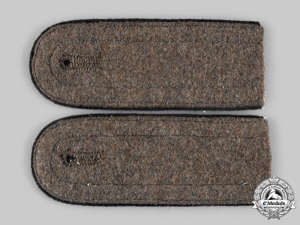 germany,_rad._a_set_of_reich_labour_service_truppführer_shoulder_boards__emd3723_c20_02089_1_1_1
