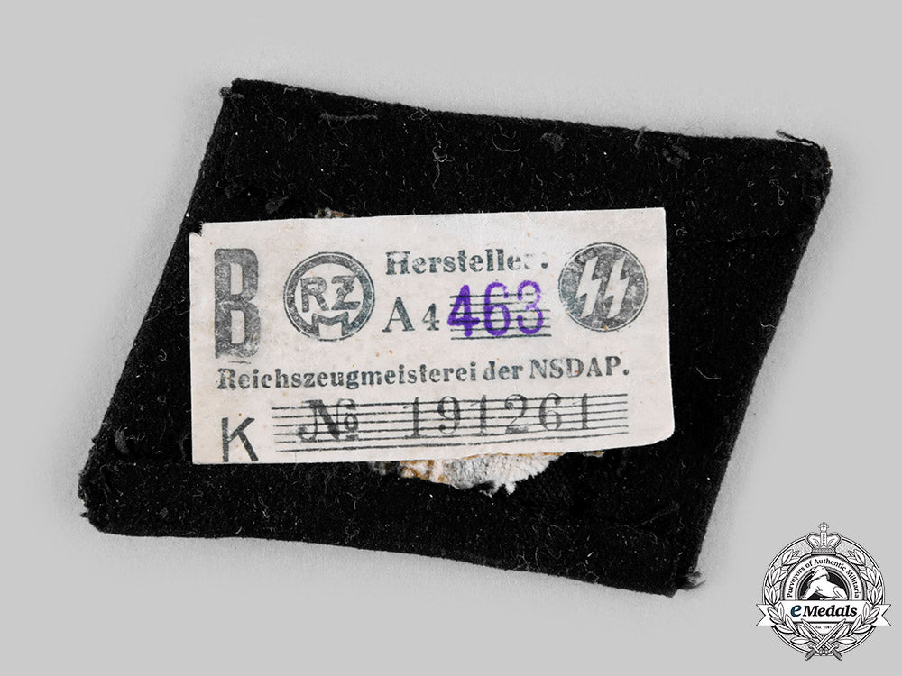 germany,_ss._a_set_of_ss-_mann_collar_tabs__emd3762_c20_02101_1_1