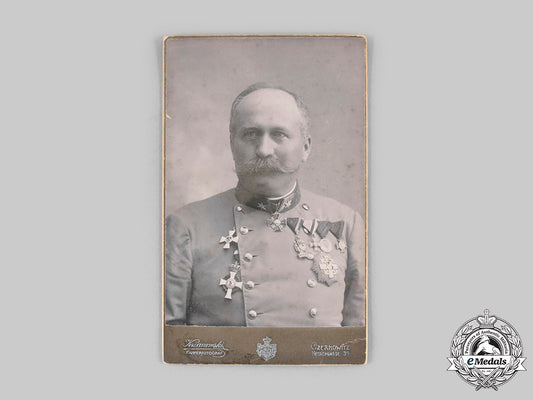 austro-_hungarian_empire._a_studio_photo_of_an_internationally_decorated_army_officer__emd3946_c20_02139_1