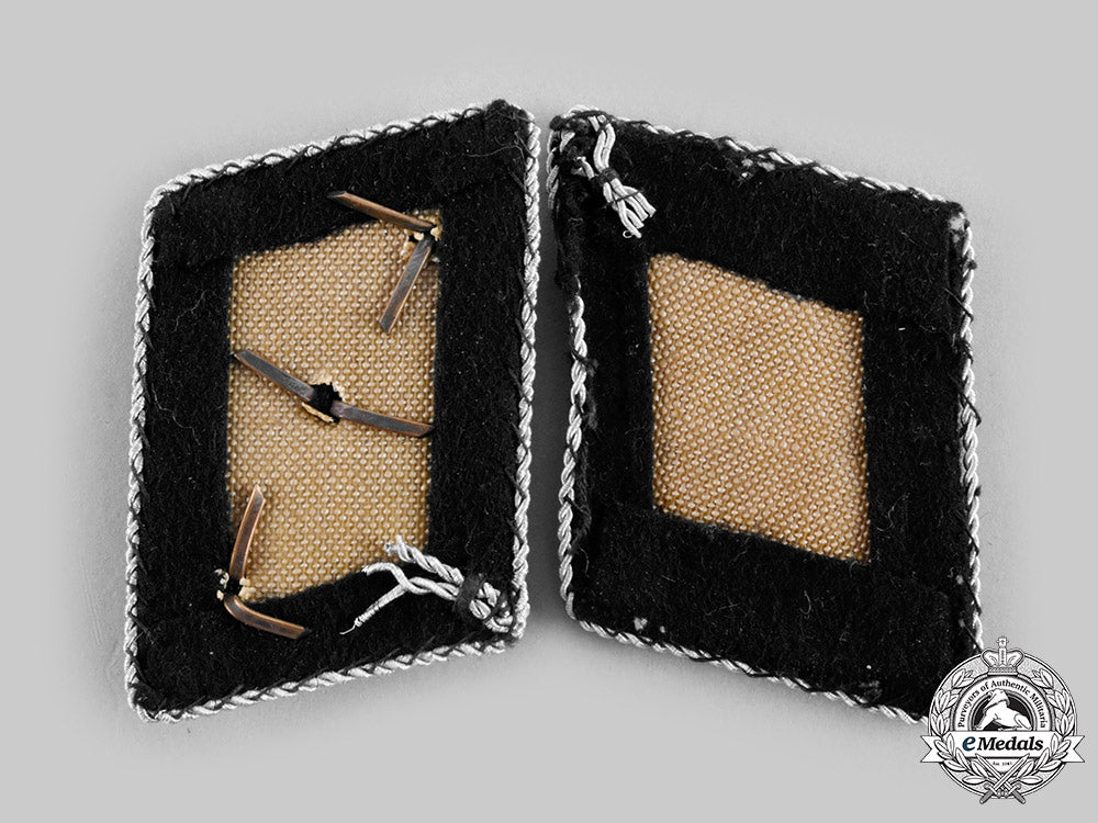 germany,_ss._a_set_of_waffen-_ss_sturmführer_collar_tabs__emd4339_c20_02406_1_1