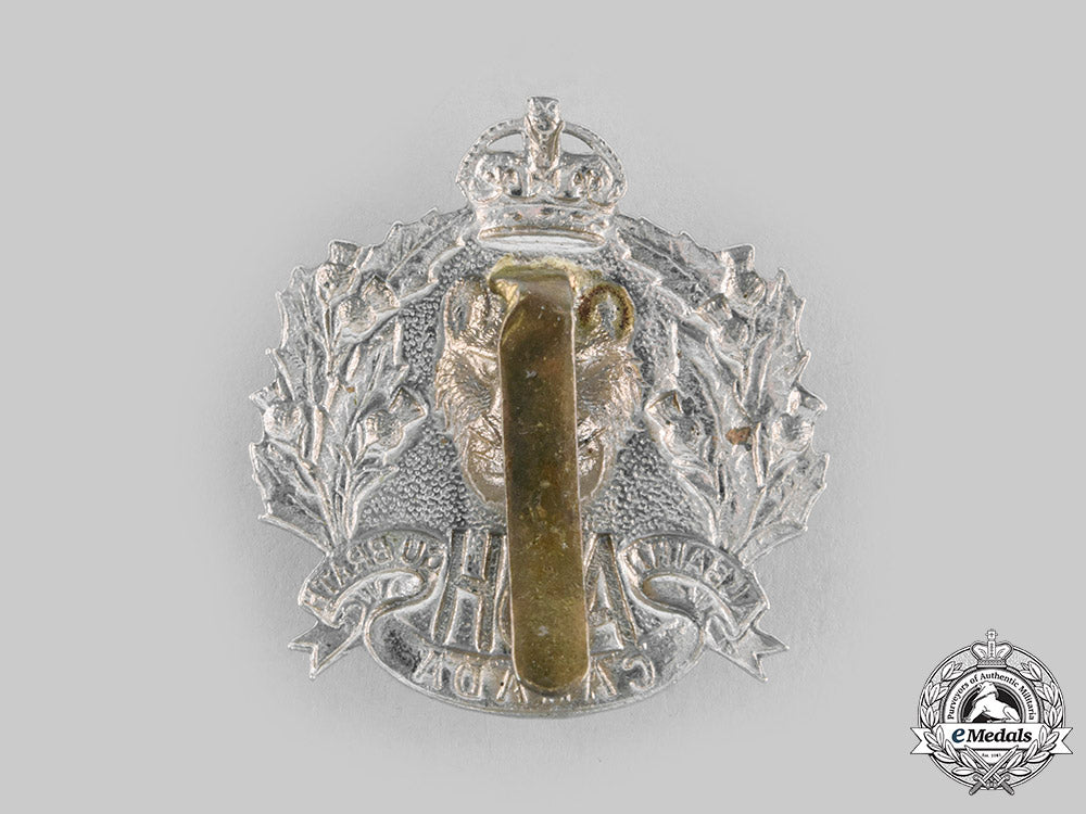 canada,_dominion._an_argyll_and_sutherland_highlanders_of_canada(_princess_louise's)_cap_badge__emd6041_c20_02227_1