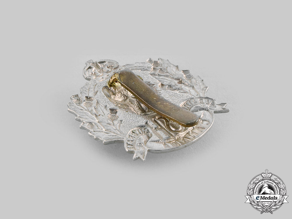 canada,_dominion._an_argyll_and_sutherland_highlanders_of_canada(_princess_louise's)_cap_badge__emd6042_c20_02228_1