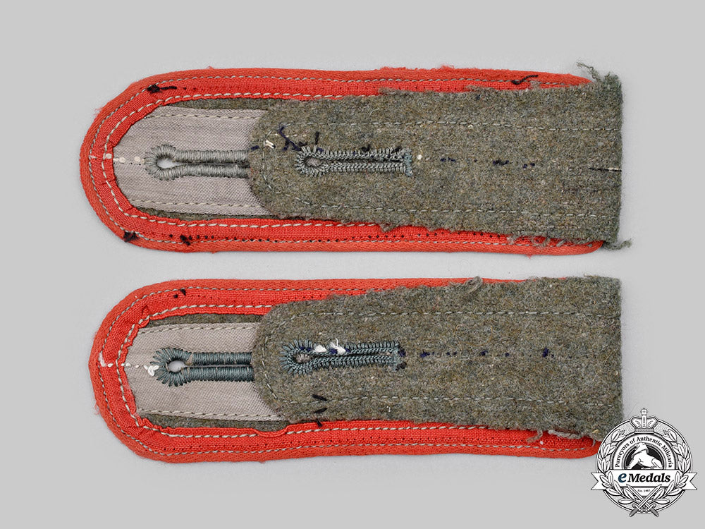 germany,_heer._a_set_of_flak/_artillery_enlisted_personnel_shoulder_straps_emd_262