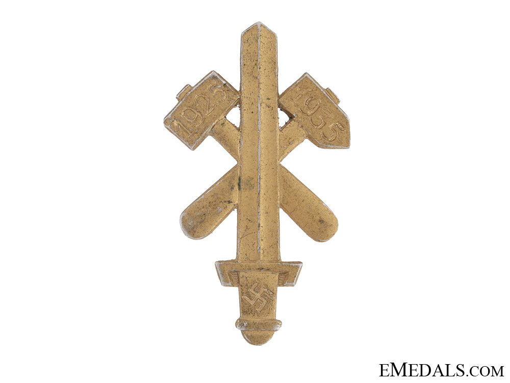 essen_gau_district_day_tinnie,1925-1935_essen_gau_distri_50ca1d5358c70