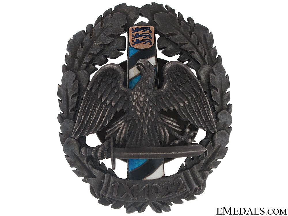 estonian_military_badge_estonian_militar_50b92408004e0