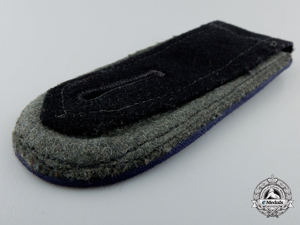 a_single_ss-_oberscharführer_medic_shoulder_strap_f_314