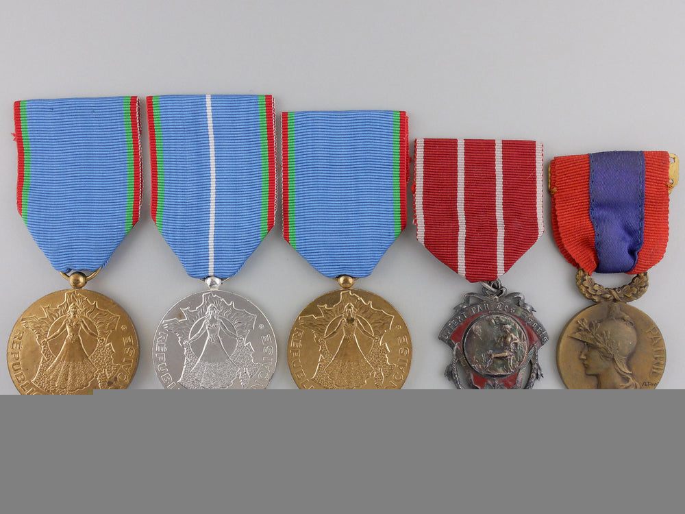 five_french_tourism_and_sport_medals_five_french_tour_5550dddcd7017