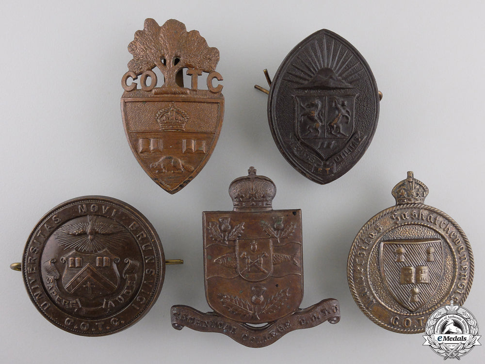 five_second_war_canadian_university_contingent_c.o.t.c._cap_badges_five_second_war__5554c999efde6