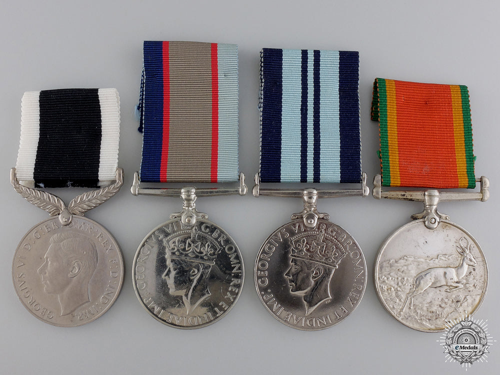 four_second_war_commonwealth_service_medals_four_second_war__54ac19d7c8f2f