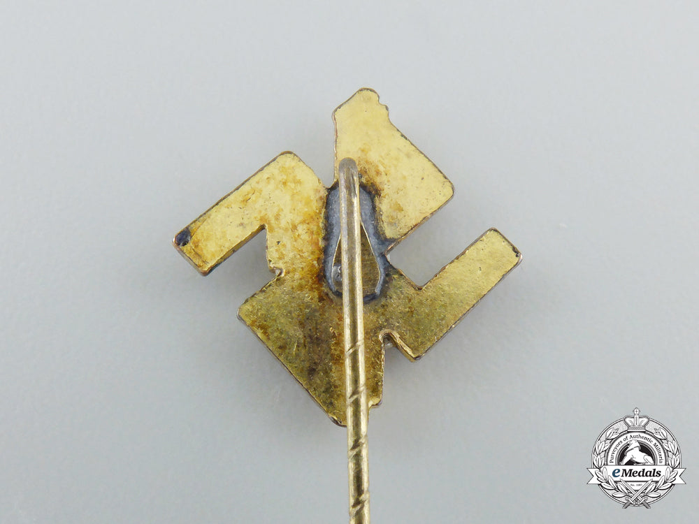 italy,_fascist_state._a_medal_for_military_valour;_bronze_grade_with_stickpin_g_094_2_1