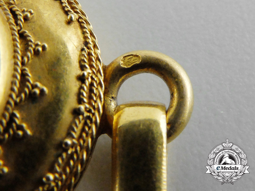 austria,_imperial._a_personal_gift_in_gold_from_emperor_franz_joseph_i,_c.1900_g_366_1_1_1_1_1_1_1