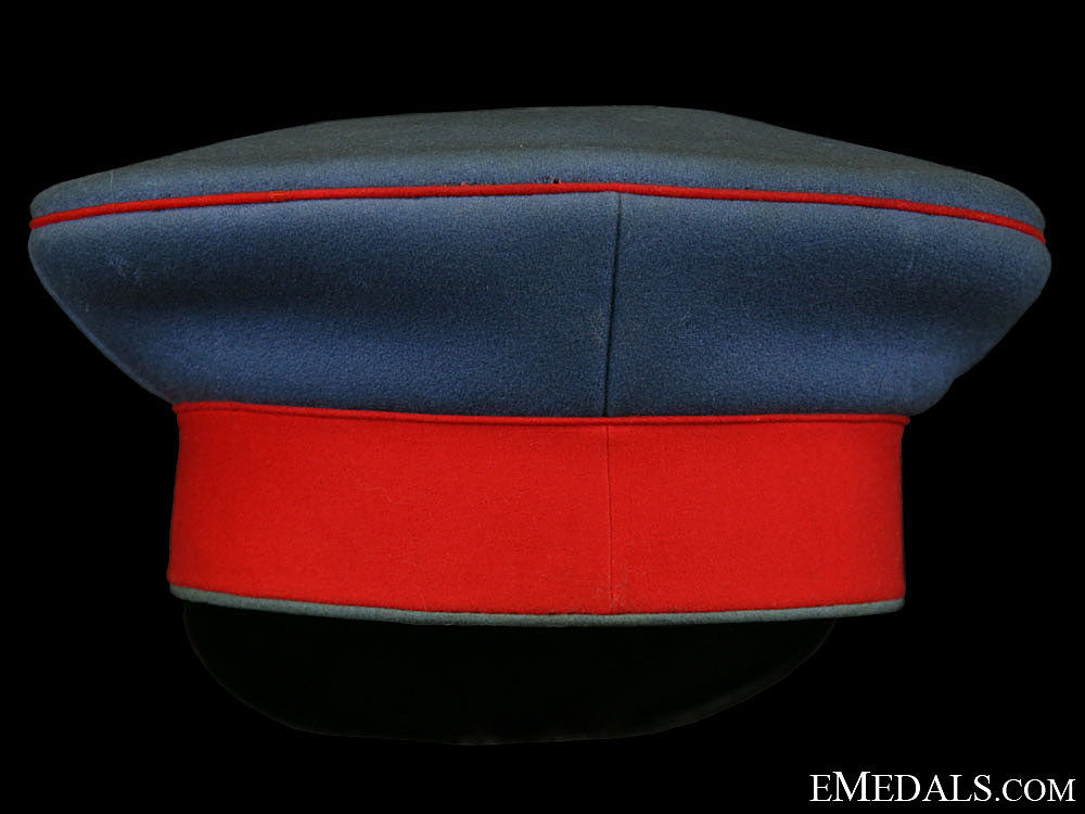 a_first_war_baden_dragoon_regiment_peaked_cap,_named_ghh4131c