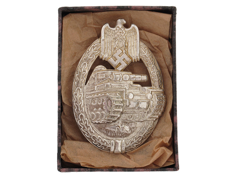 cased_tank_badge-_silver_grade_gra41360002