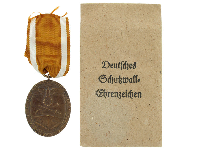 west_wall_medal_grc1684