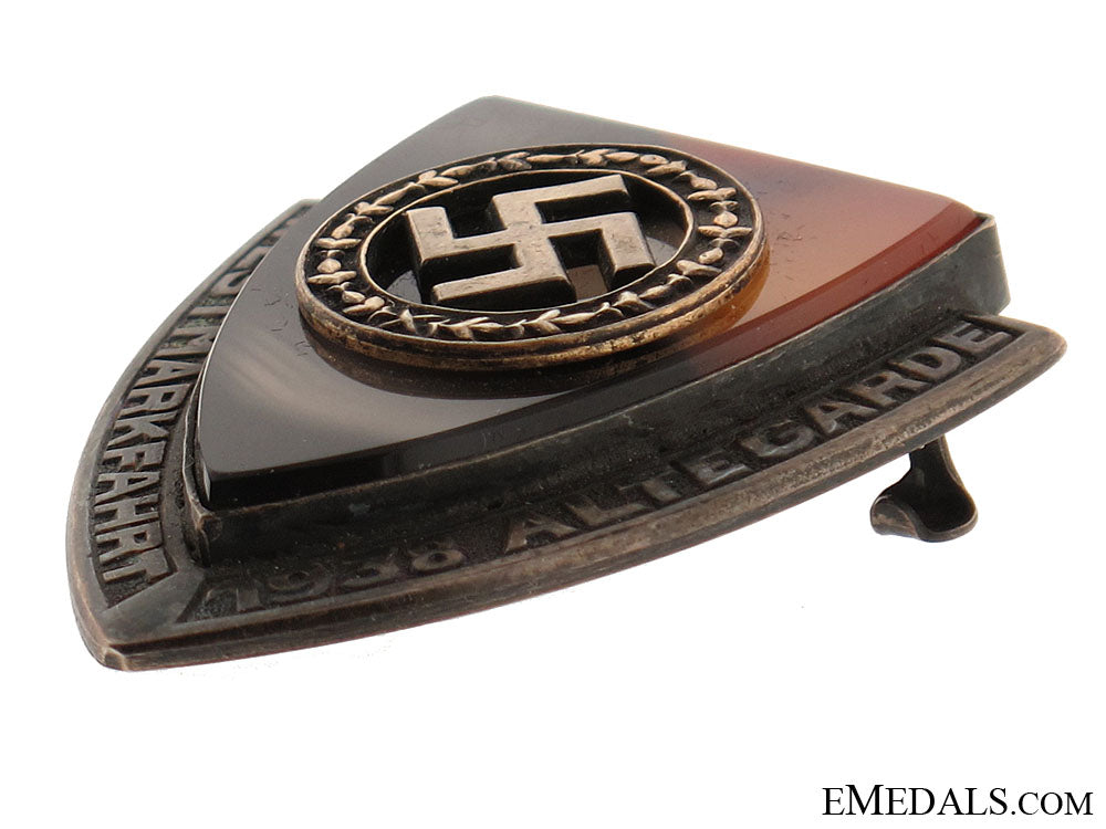 1938_altegarde_badge_grcn3746a