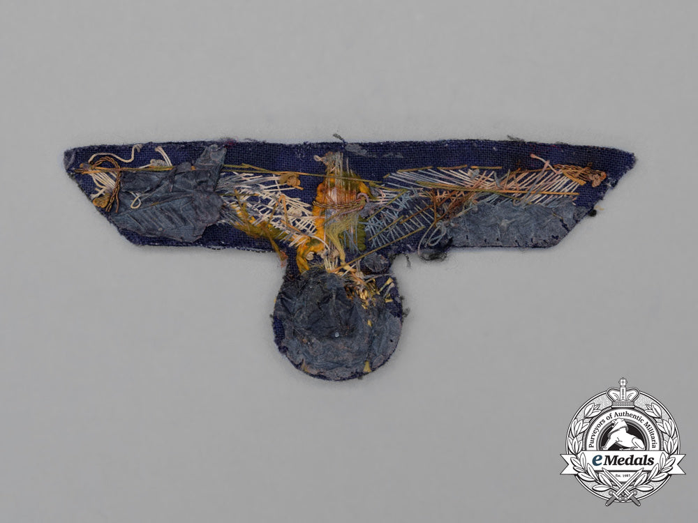 a_kriegsmarine_officer’s_bullion_tunic_eagle_h_953_1