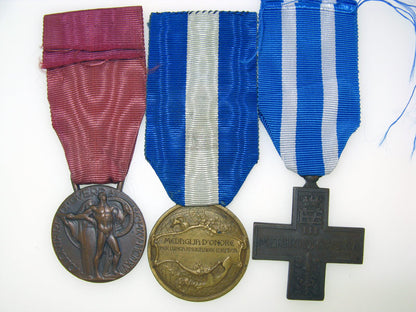 three_medals_i2710002
