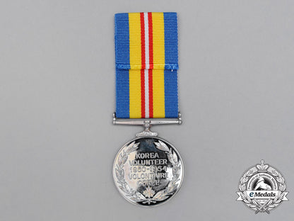 a_canadian_volunteer_service_medal_for_korea_i_349_1