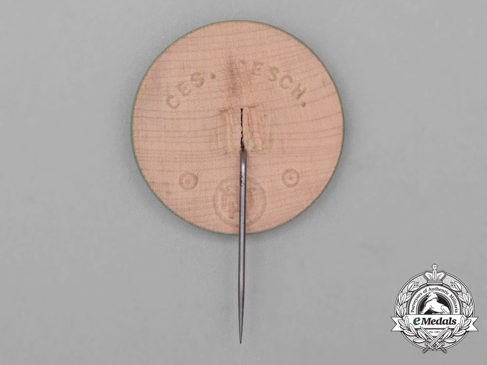 a_third_reich_period_children’s_social_welfare_fund_donation_badge_i_417_1