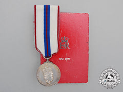 A Queen Elizabeth Ii Silver Jubilee Medal 1952-1977 In Box