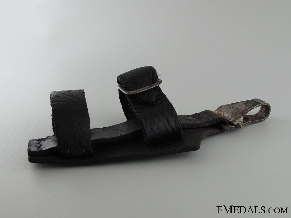 1933_em-_ss_dagger_hanger_img_0028_copy