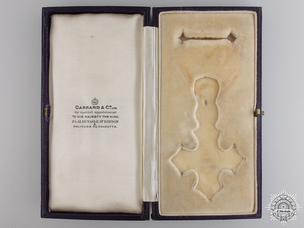 a_garrard&_co_case_for_order_of_the_british_empire;_military_img_01.jpg5474bce9a8028