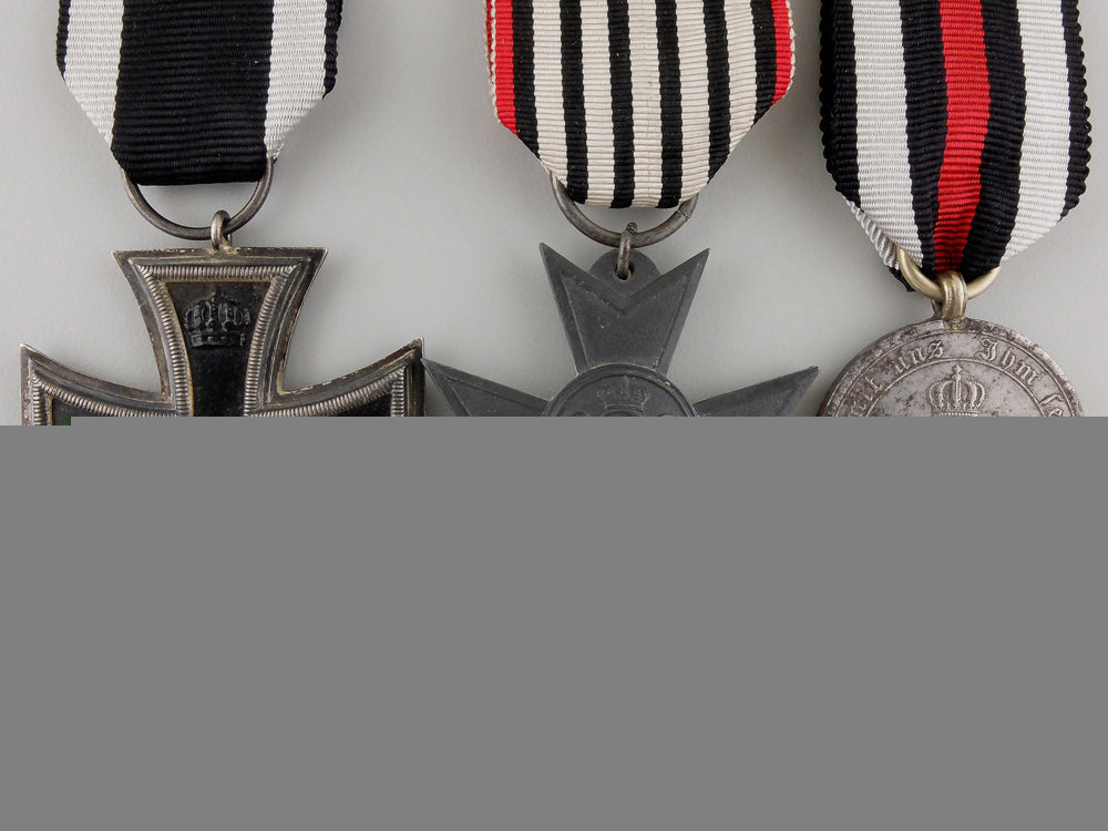 three_first_war_german_imperial_medals_and_awards_img_01.jpg558823506734e