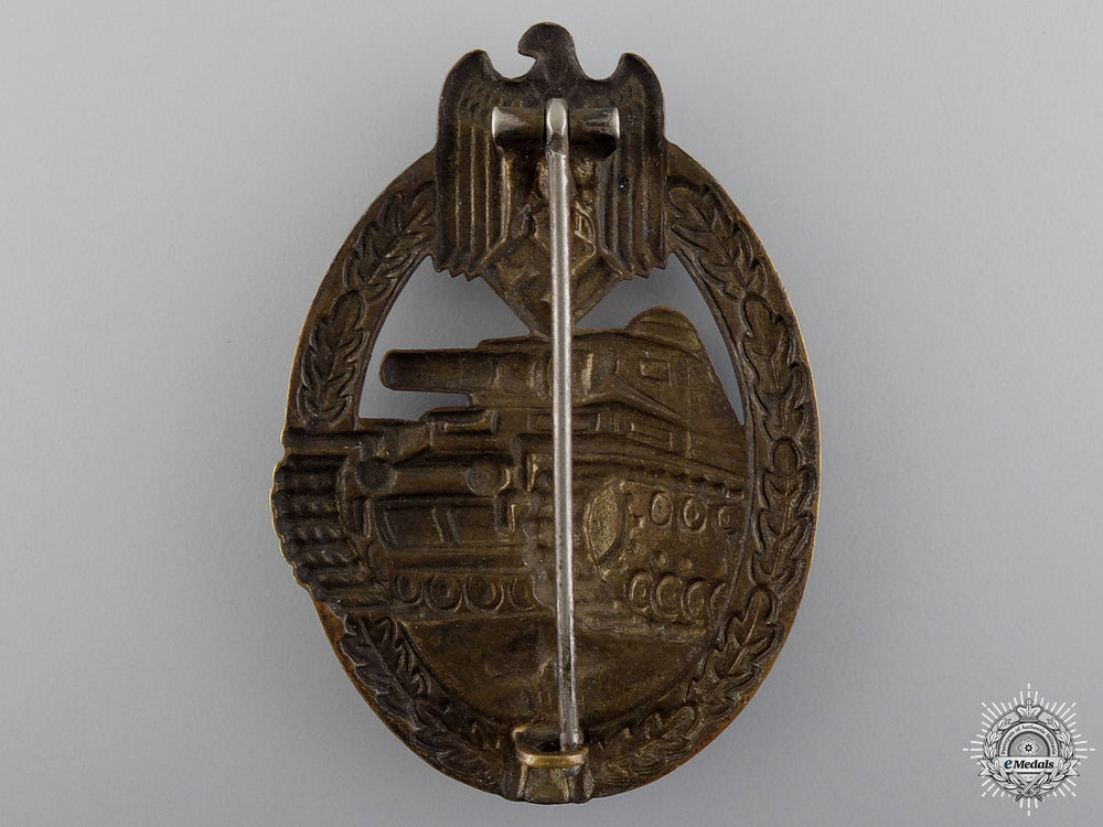 an_early_tank_assault_badge_by_b.h._mayer_img_02.jpg54b9619fa52ef