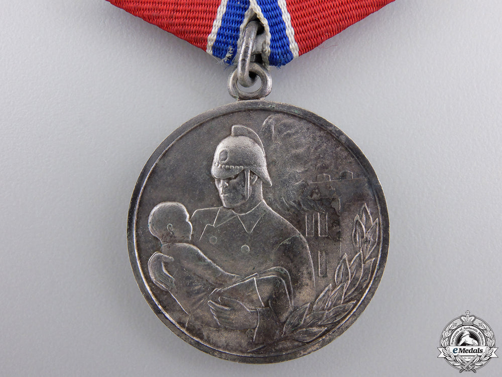 a_soviet_medal_for_bravery_in_a_fire_img_02.jpg559c1eca2b226_1