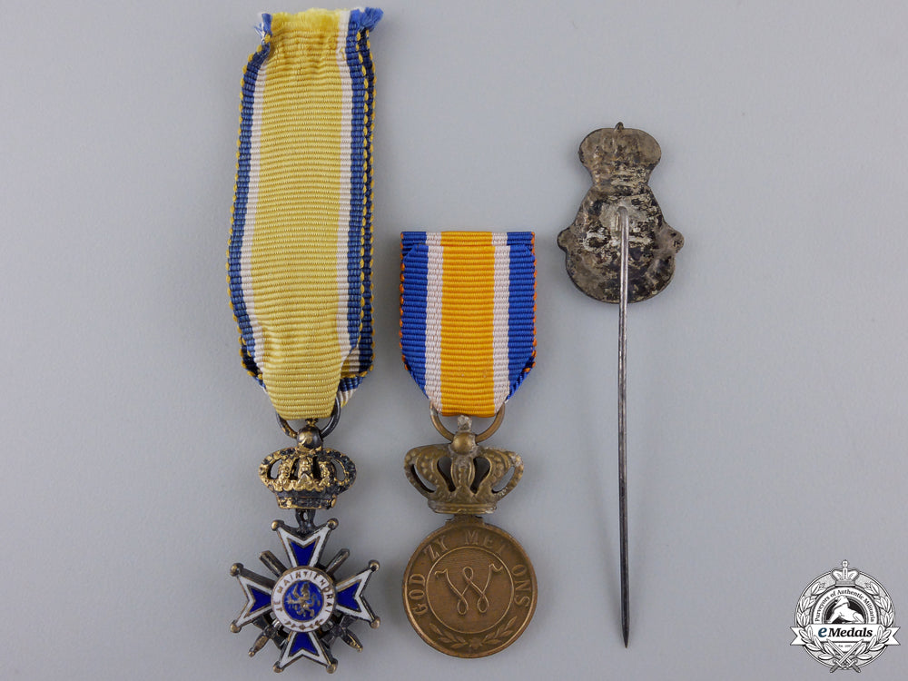 four_dutch_miniature_orders,_medals,_and_awards_img_02.jpg55b909cf8e157
