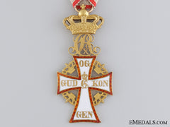 A Danish Order Of Dannebrog In Gold; Christian X (1912-1947)